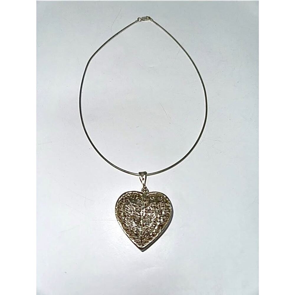 Vintage Sterling silver 925 Filagree heart with 16” chain necklace